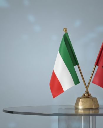 Italia-Albania: rinnovato al 2031 l’accordo per il riconoscimento reciproco delle patenti di guida
